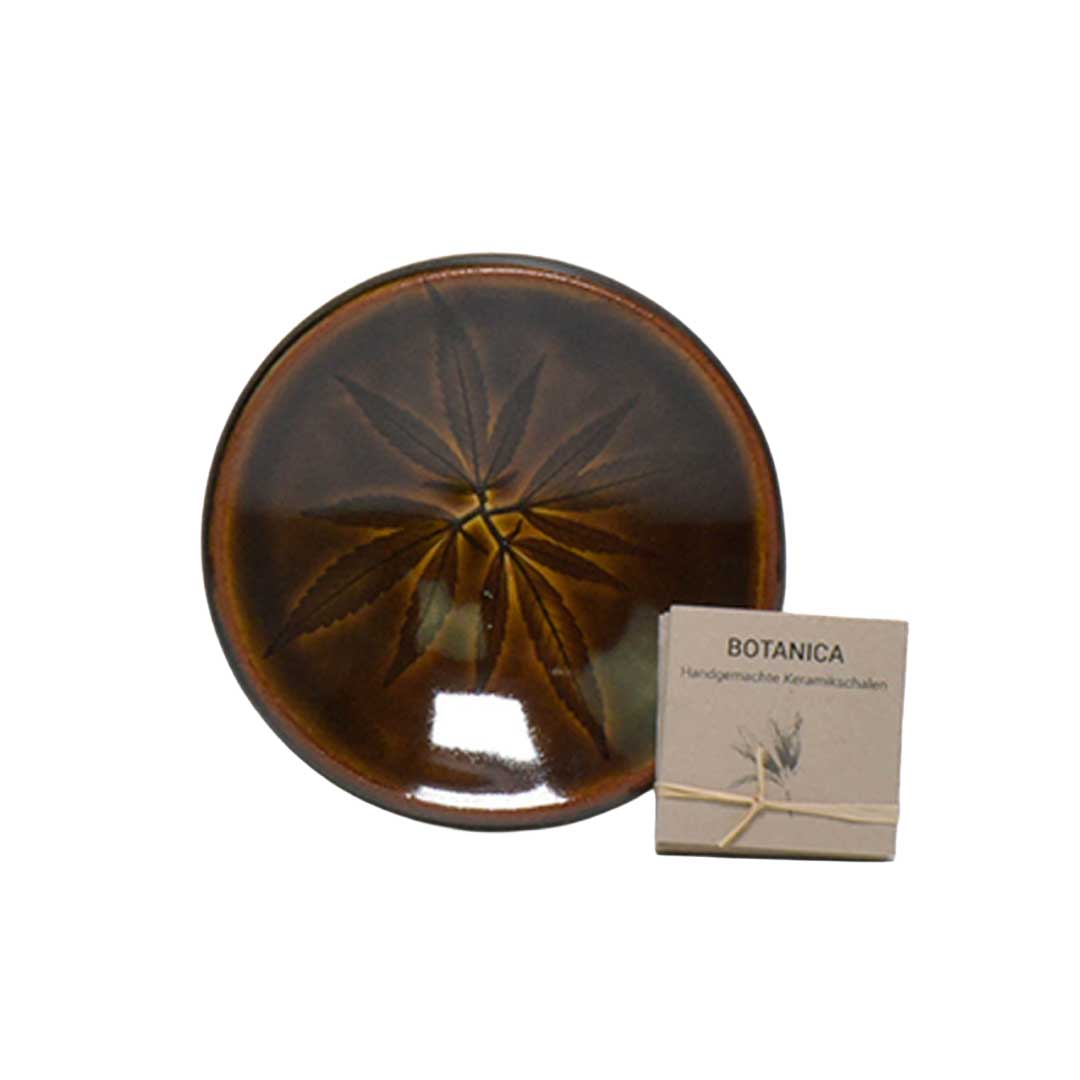 Ciotola da miscelazione in ceramica marrone, pezzo unico con sfumature personalizzate, realizzata interamente a mano